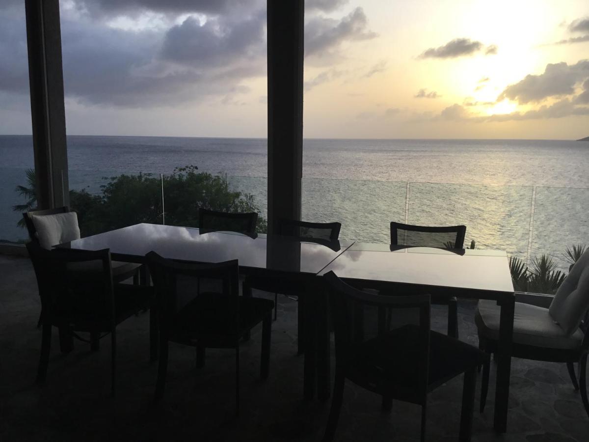 Beautiful 3 Story 8,000 Sq Ft Oceanside Mansion Villa Nevis Exterior photo