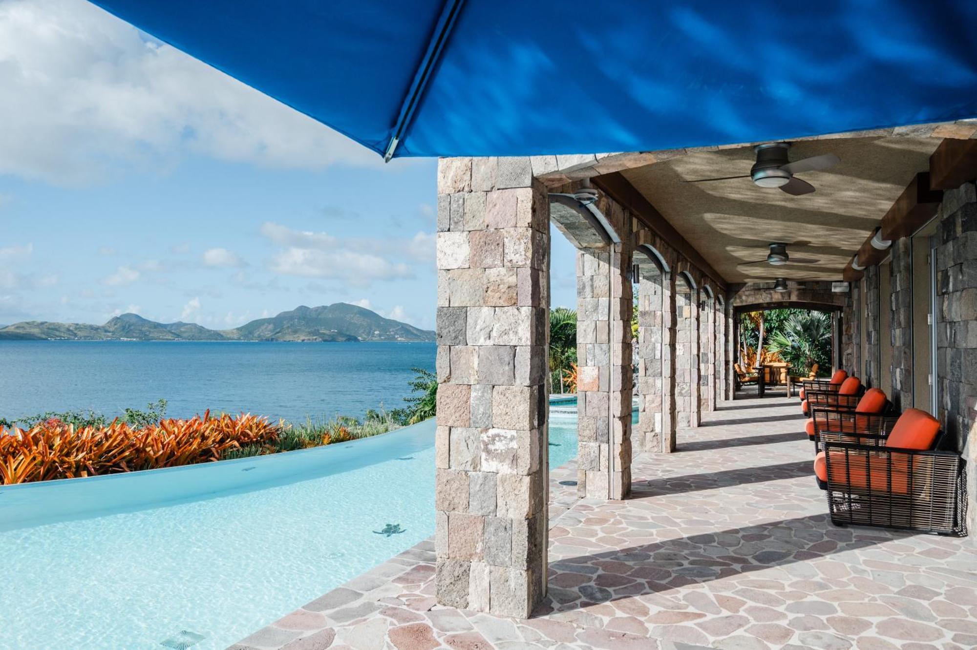 Beautiful 3 Story 8,000 Sq Ft Oceanside Mansion Villa Nevis Exterior photo