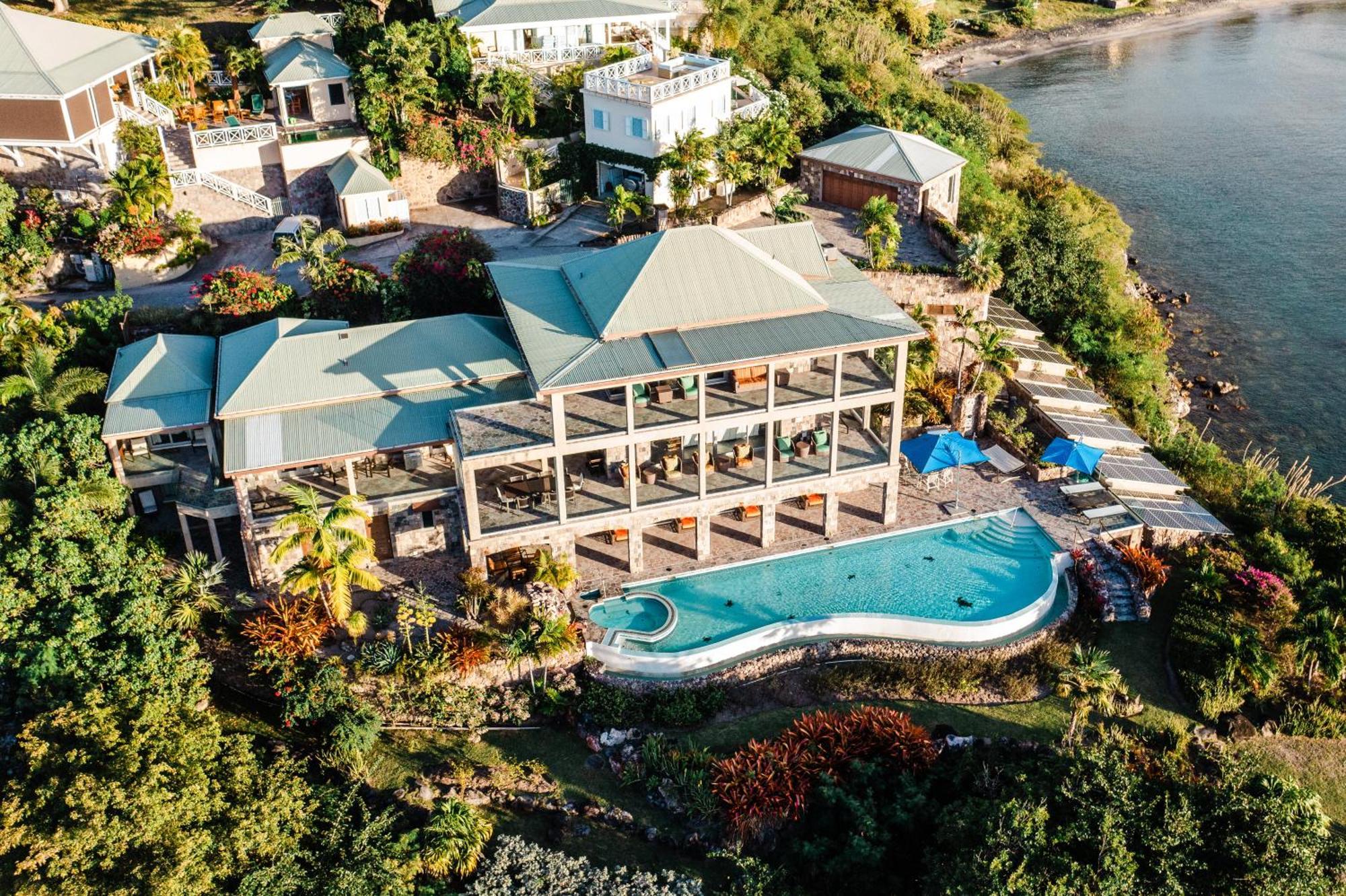 Beautiful 3 Story 8,000 Sq Ft Oceanside Mansion Villa Nevis Exterior photo