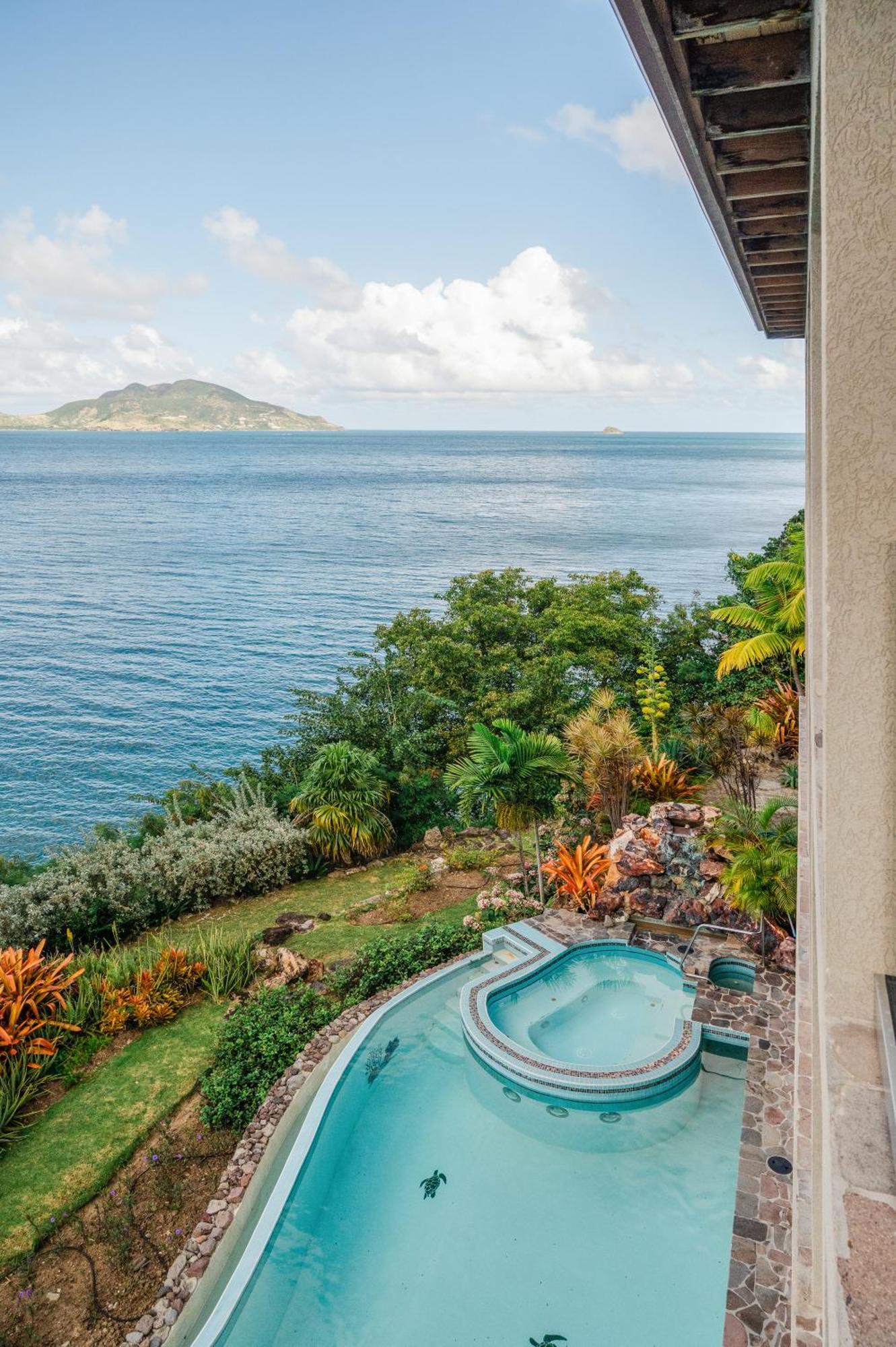 Beautiful 3 Story 8,000 Sq Ft Oceanside Mansion Villa Nevis Exterior photo