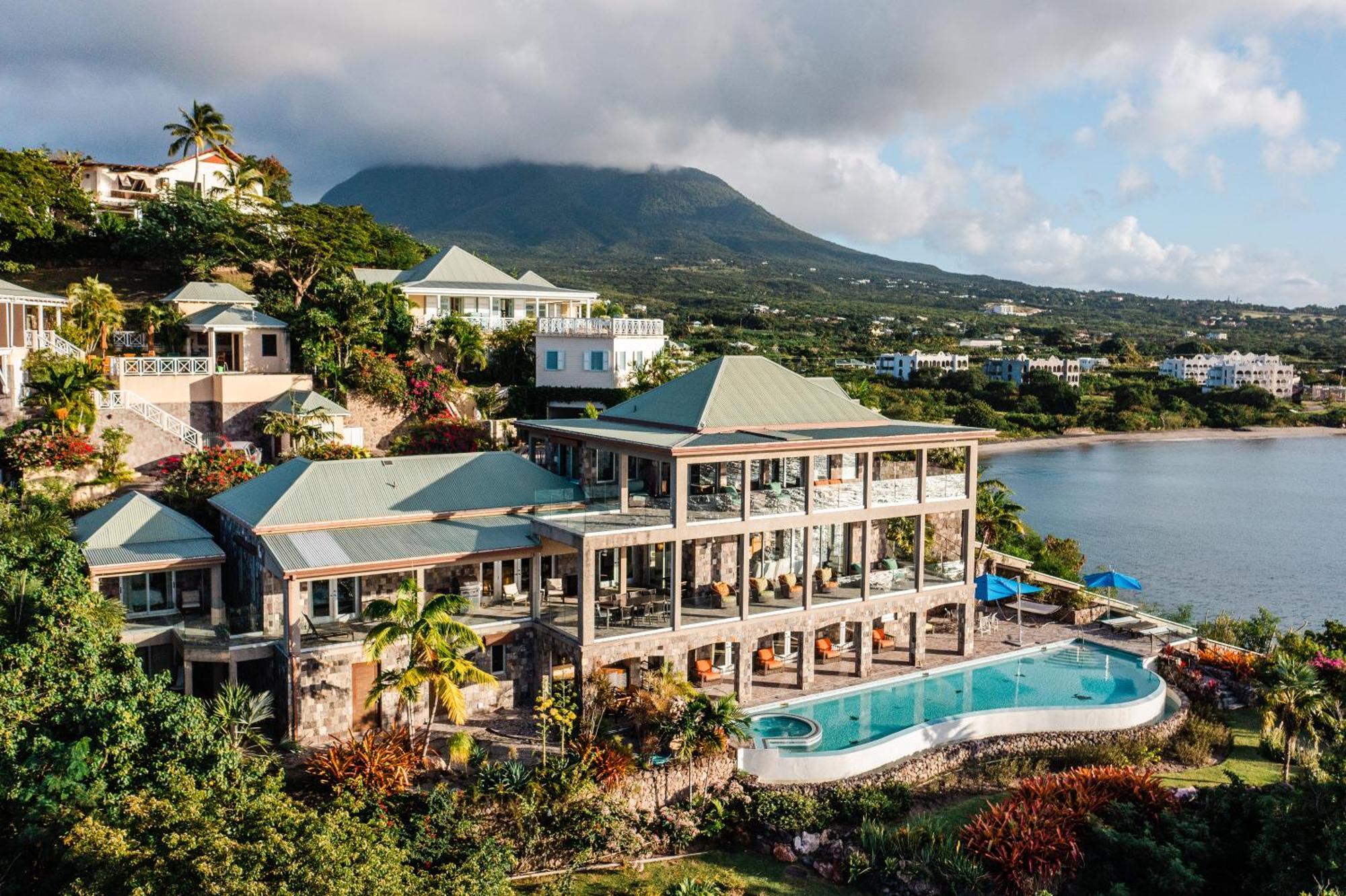 Beautiful 3 Story 8,000 Sq Ft Oceanside Mansion Villa Nevis Exterior photo